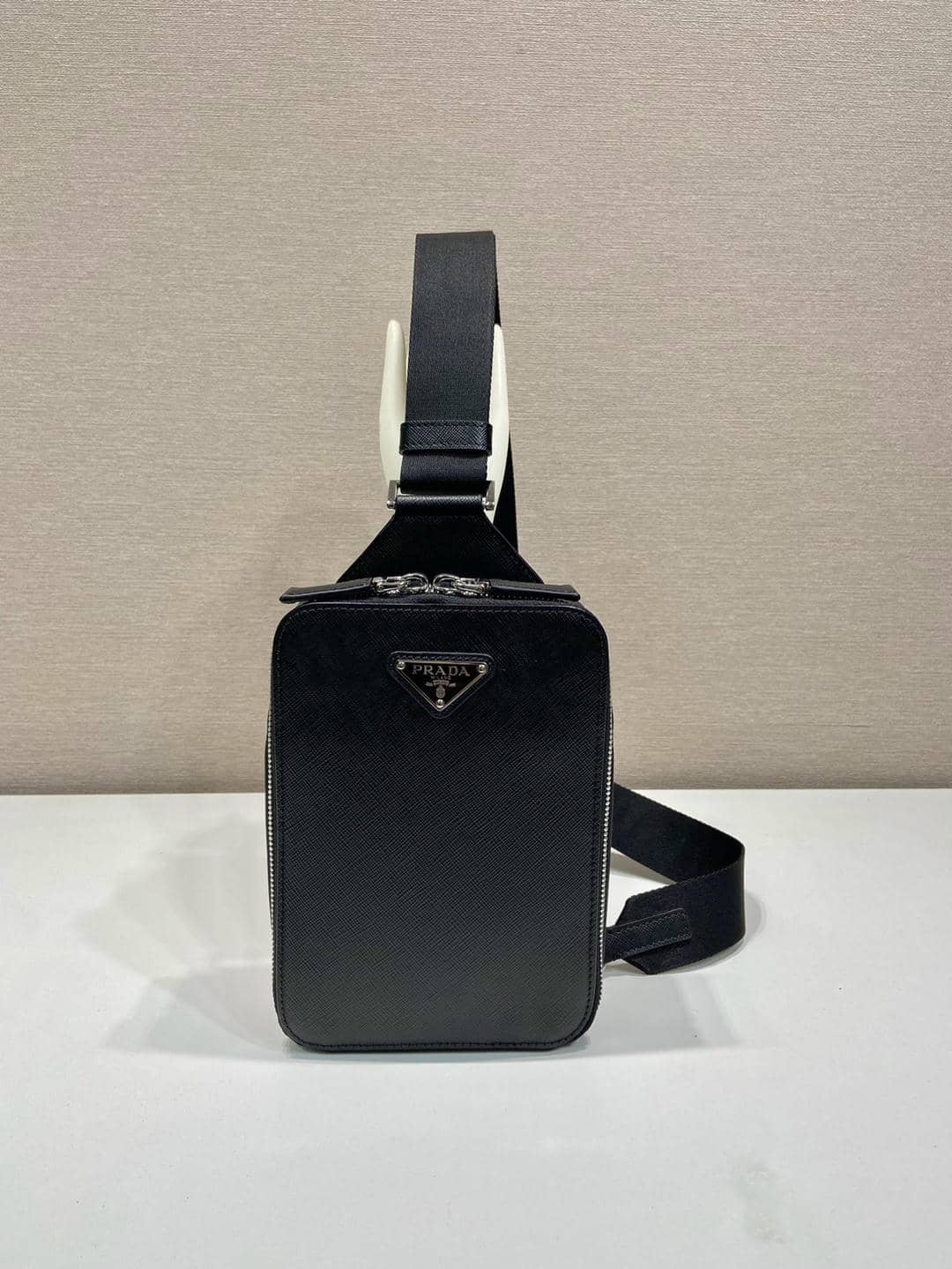 012Series-Chest Bag